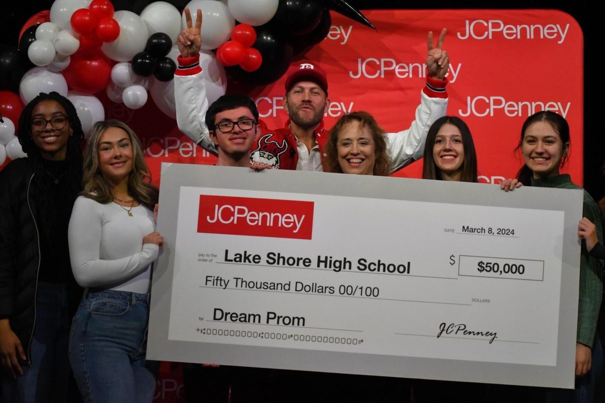 LSHS Receives $50,000 For Dream Prom